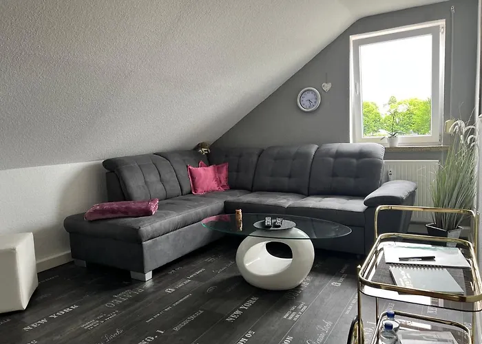 Herzlich Willkommen In Der Dachstube Διαμέρισμα